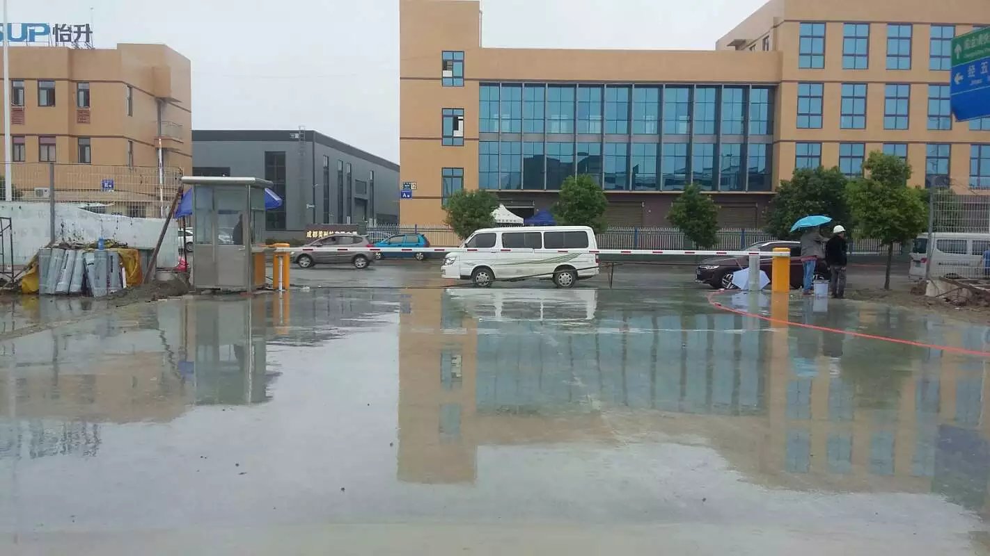浦江县浦江县成都市物流公司道闸